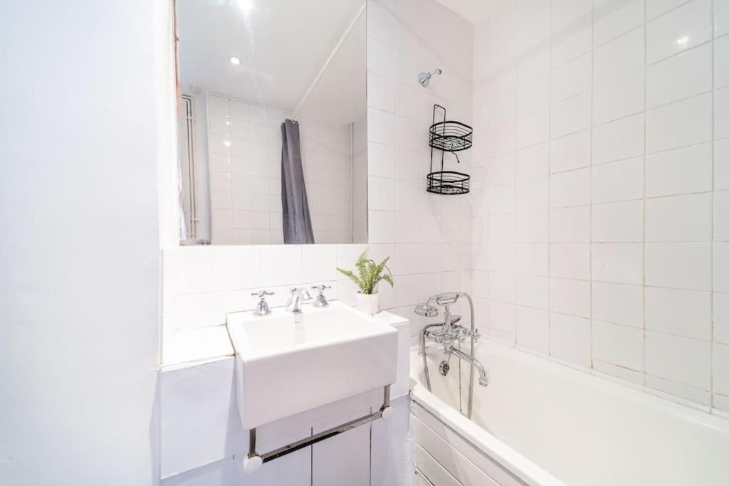 Beautiful One Bedroom Flat In Tavistock Place Londres Exterior foto